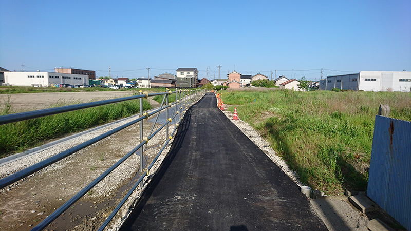 舗道路設置工事